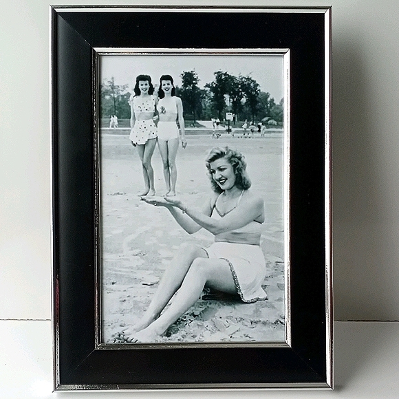 Vintage Beach Girls Women Retro Oddity Home Home Declf Shabby Chic Sea Oceab Art - Picture 3 of 9